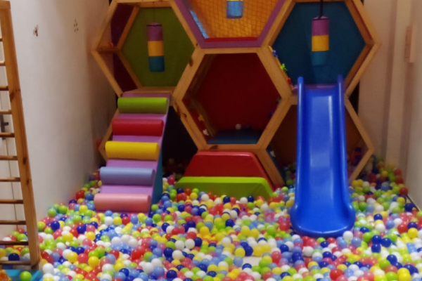 PlayRoom – Address One, Malsi